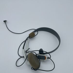 MICROSOFT Xbox 360 Wired Headset w/ In-Line Volume Control and Mute Switch White